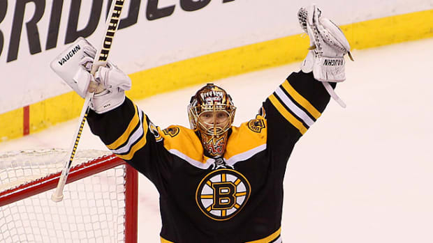 tuukka-rask-bruins-getty-images-alex-trautwig.jpg